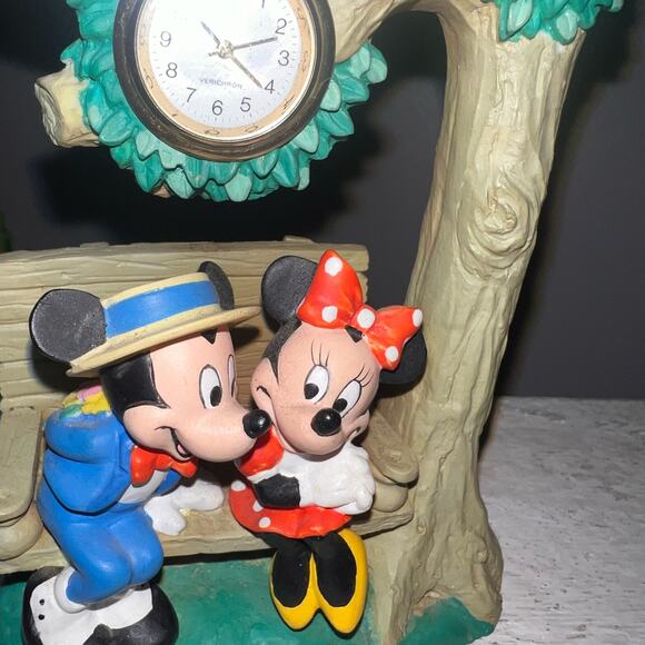 VINTAGE DISNEY -MICKEY AND MINNIE MOUSE - SITTING ON BENCH UNDER TREE WITH CLOCK - Picture 5 of 5